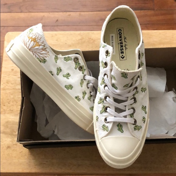 converse cactus shoes